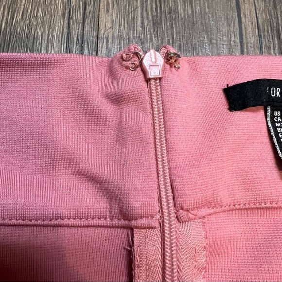 Forever21 Off Shoulders Bodycon Short Dash Of Pink Dress Back Zip Size S - Picture 9 of 10